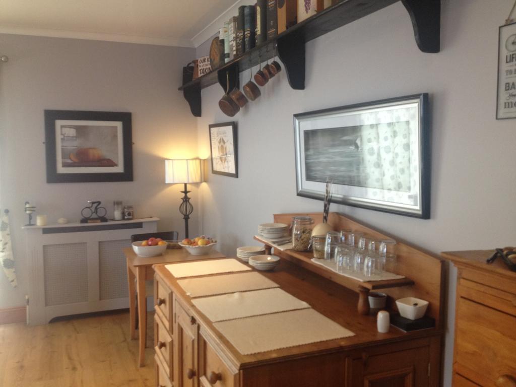 Carragh House Bed & Breakfast คาสเซิลบาร์ ภายนอก รูปภาพ